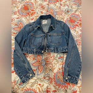 Super cute cropped denim jacket from Zara NWOT